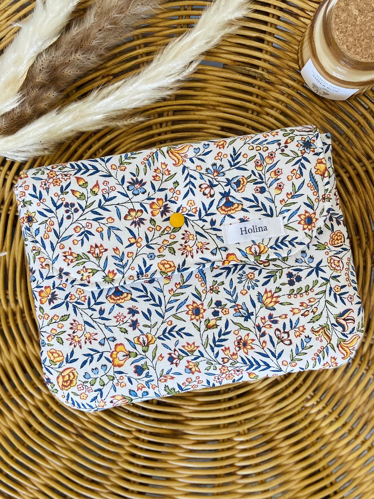 Pochette à livre avec rabat Tiphaine