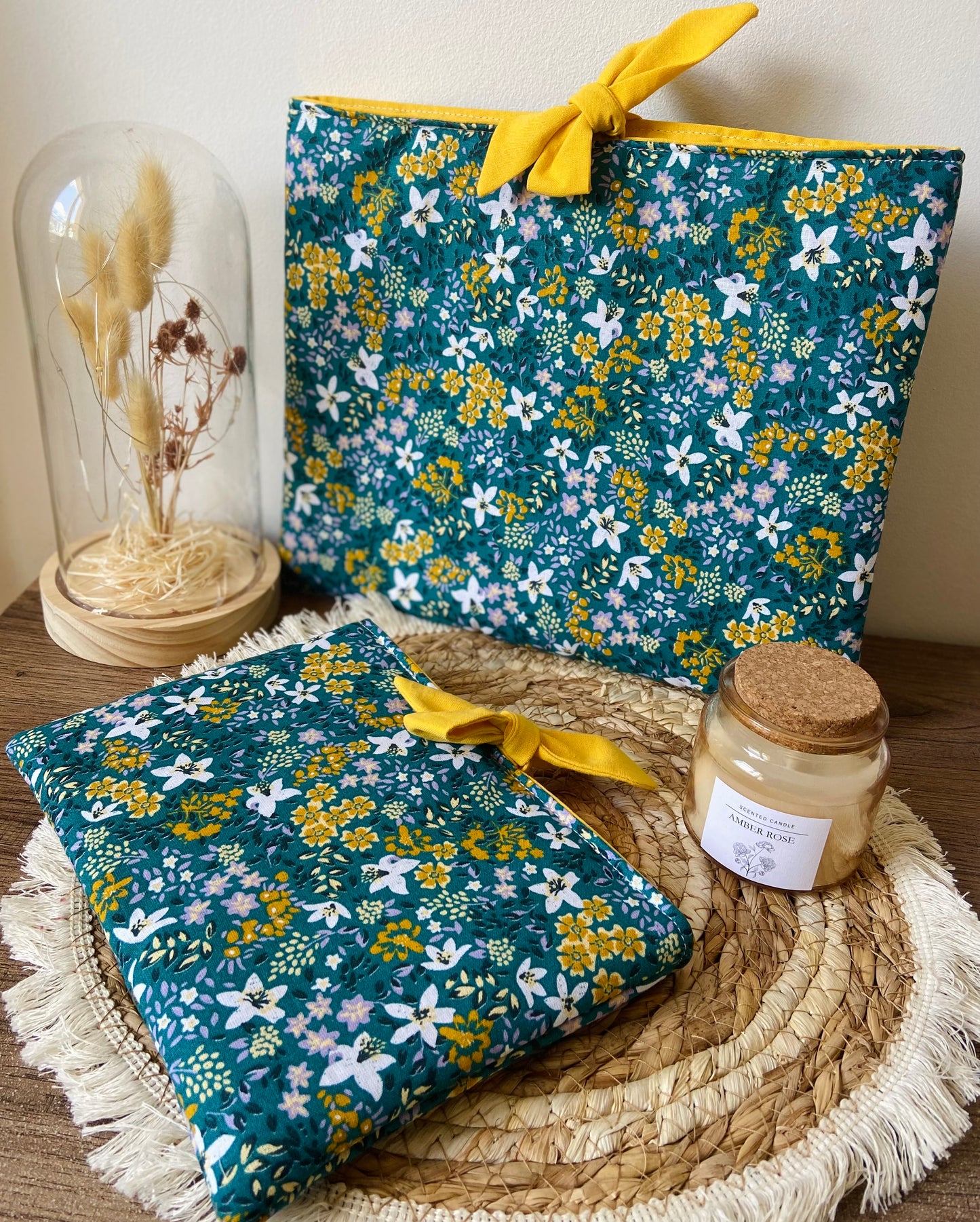 Pochette à livre noeud fleuri bleu et jaune