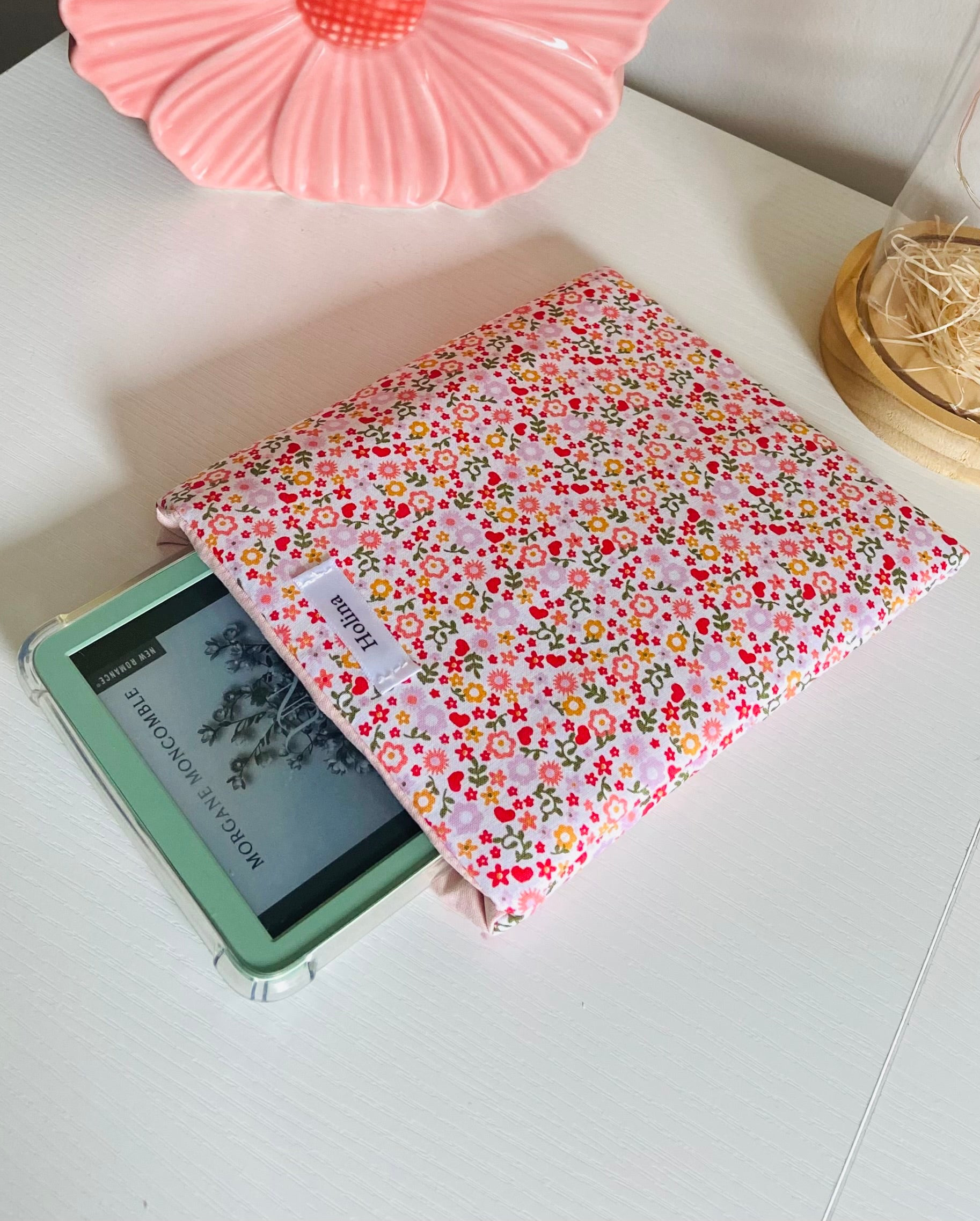 pochette liseuse kindle personnalisée faite main
accessoire lecture cosy fait main